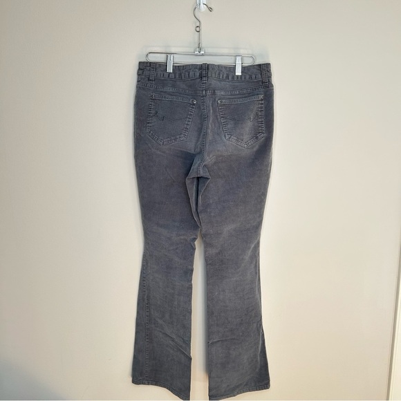 St John's  Bay Bootcut Corduroy Midrise Jeans with Light Stretch Grey Size 8 - Picture 4 of 7